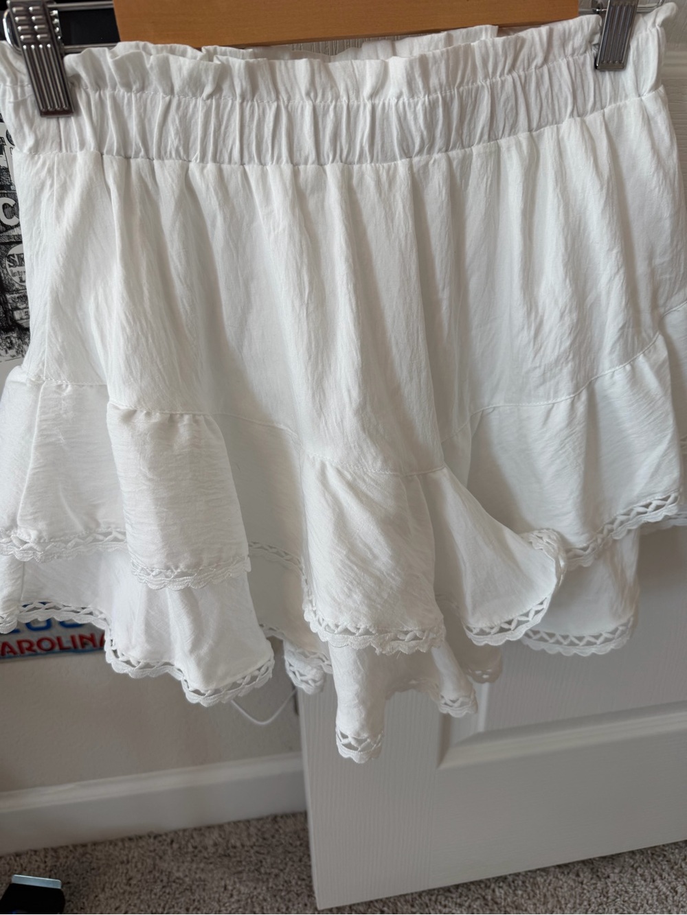 Amazon White Ruffle Skirt Medium - Picture 4 of 8
